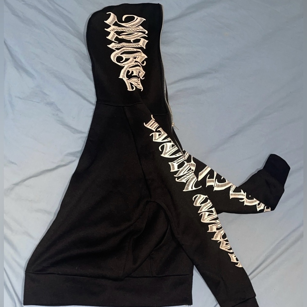 Streetstyle Zip-Up Hoodie
